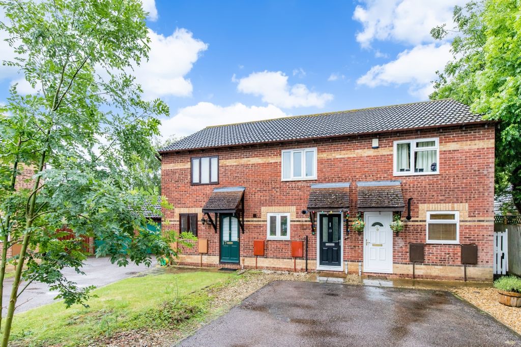 Property photo 1 of 7 95285