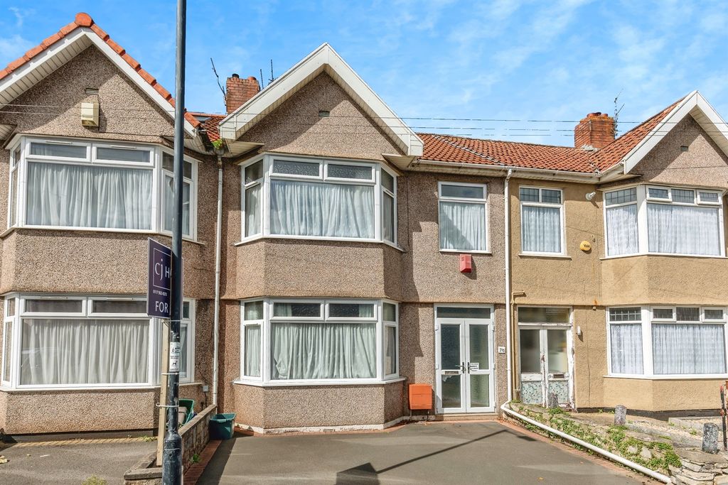 Property photo 1 of 17