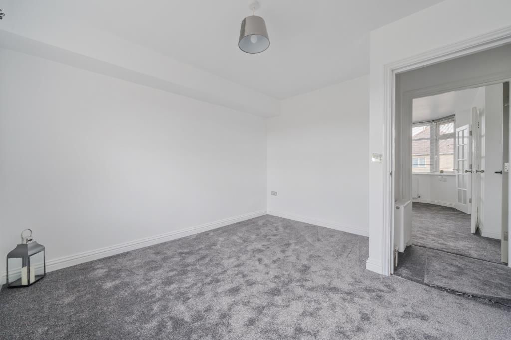 Property photo 2 of 8 Living