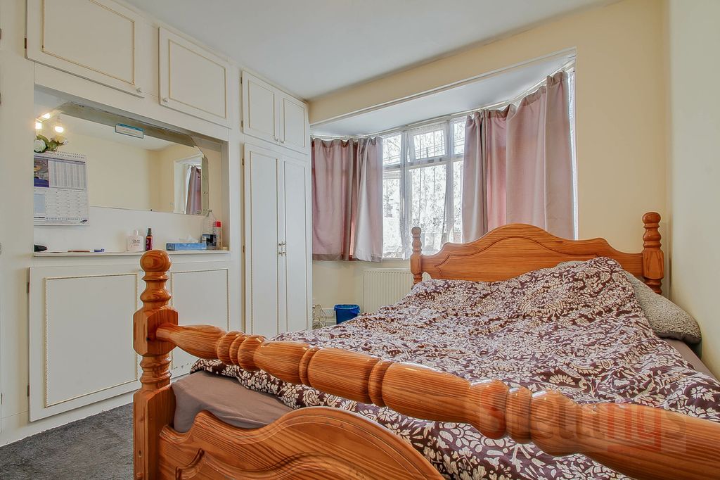 Property photo 3 of 15 Gallery