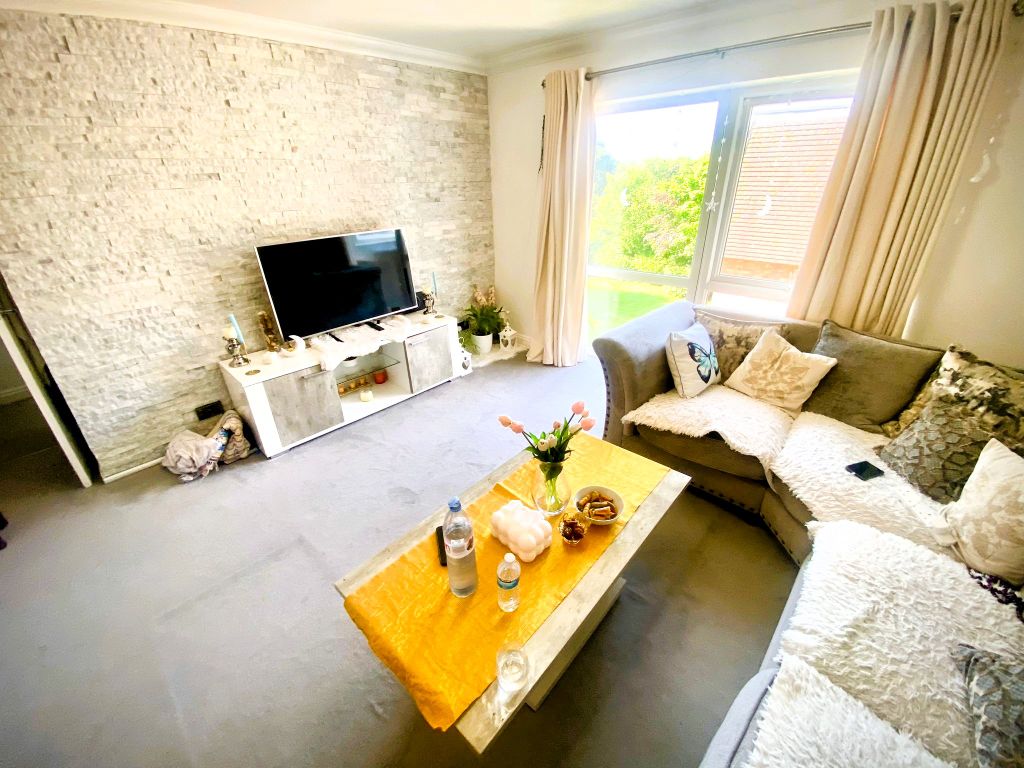 Property photo 2 of 8 Whatsapp Image 2025-05-19 At 14.59.46 (2)
