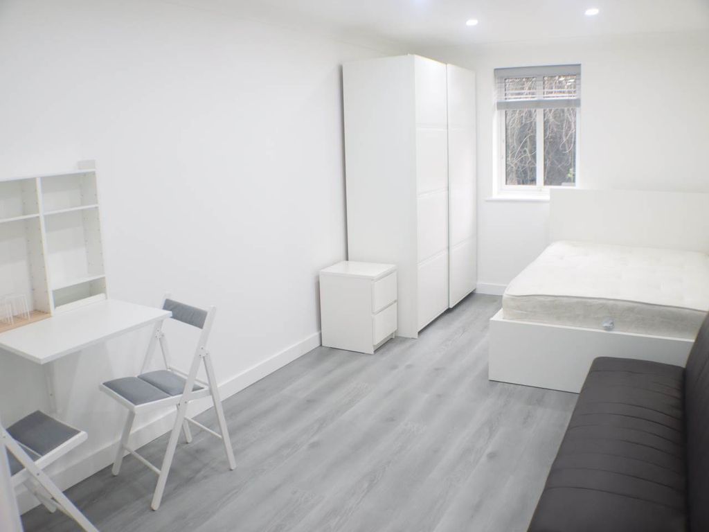 Property photo 2 of 6 8Bc354A8-Fc1F-483E-A8E0-A9594E19783A