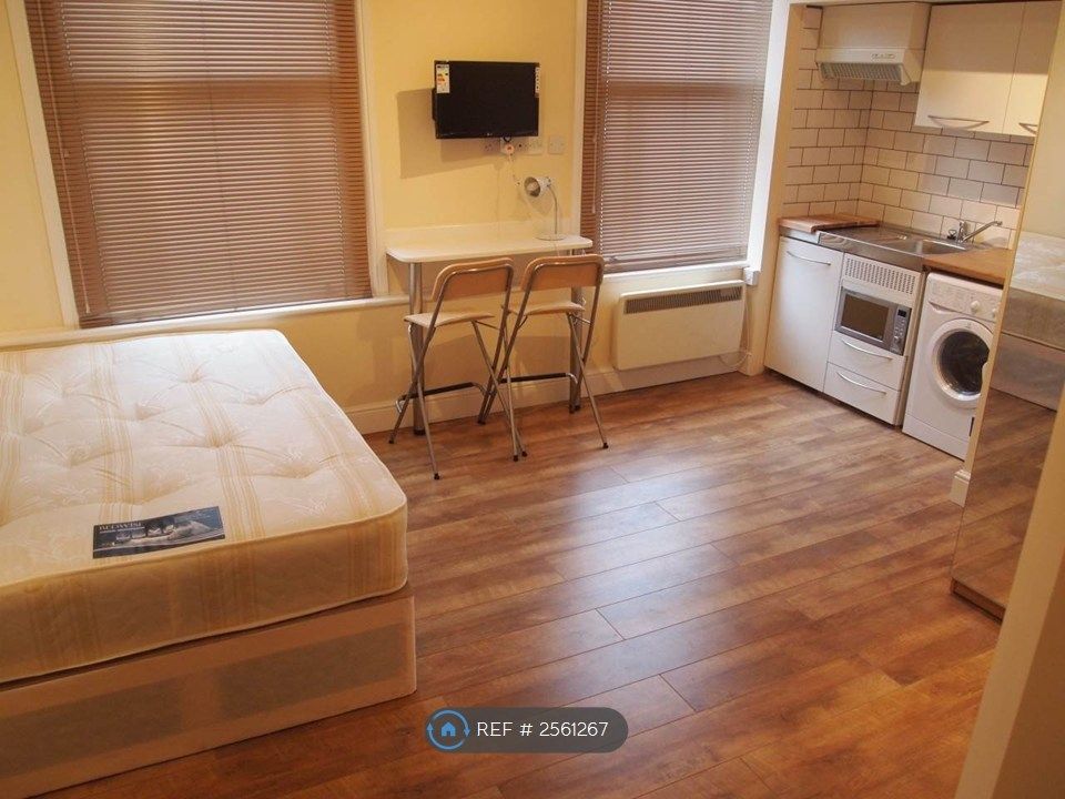 Property photo 2 of 13