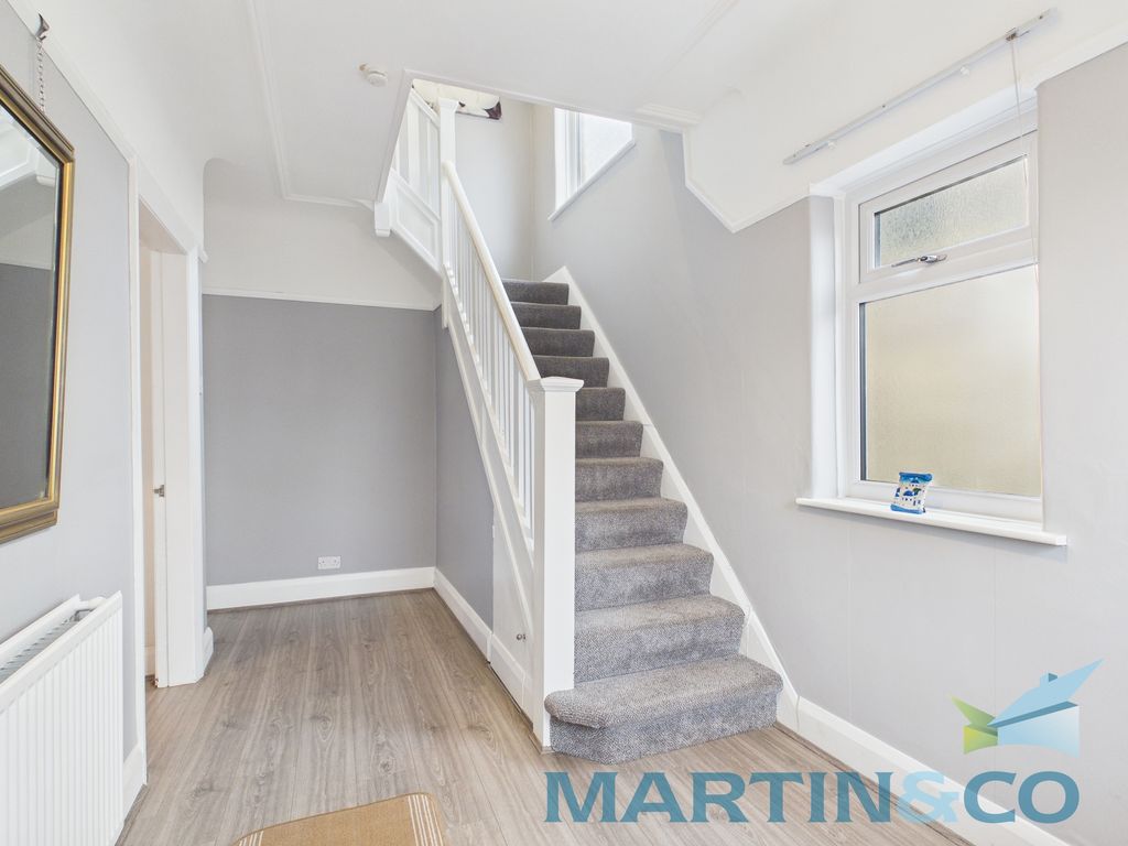 Property photo 2 of 21 Cam01870G0-Pr0190-Still002