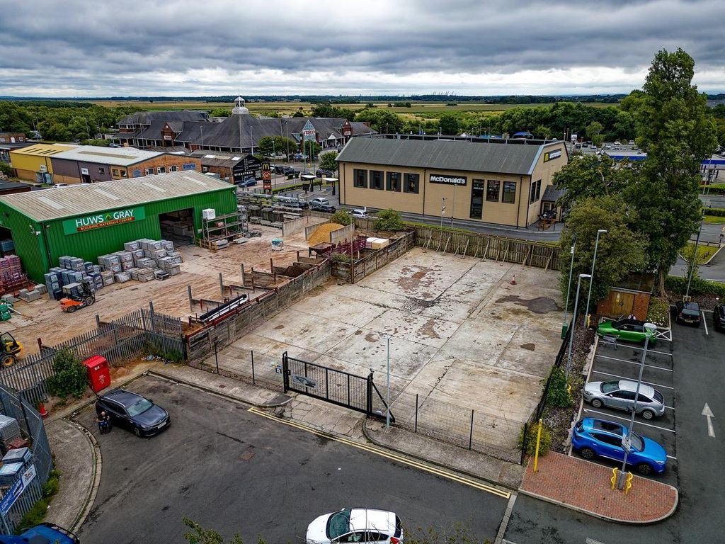 Property photo 3 of 8 Littler Formby - 2 Large.Jpeg