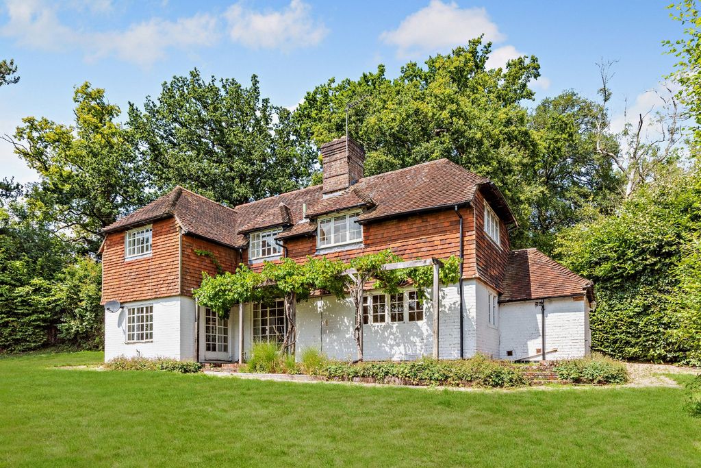 Property photo 1 of 12 House &amp; Garden