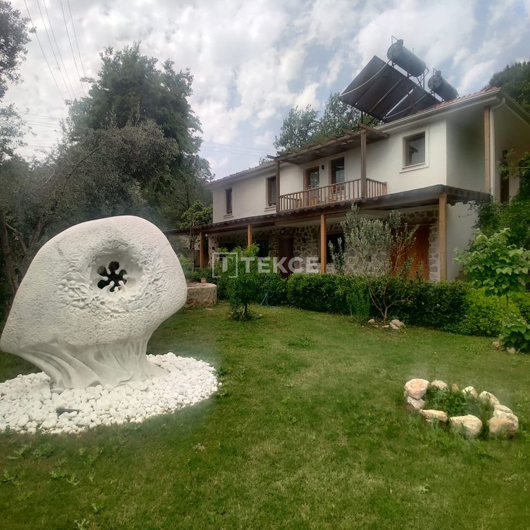 Property photo 1 of 34