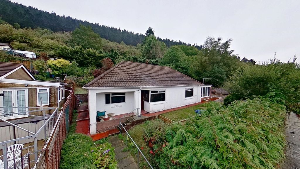 Property photo 1 of 25