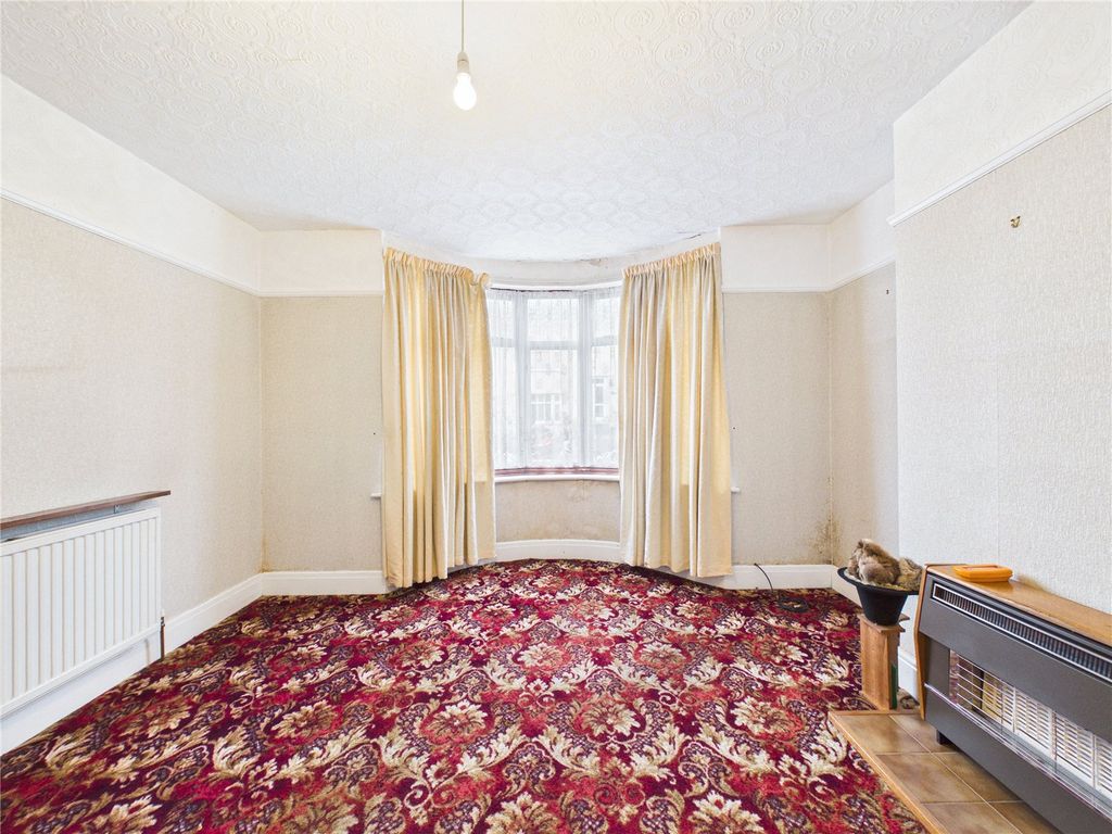 Property photo 3 of 23 Picture No. 12