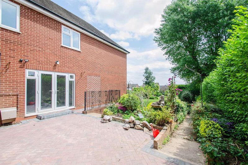 Property photo 3 of 11 Photo 3