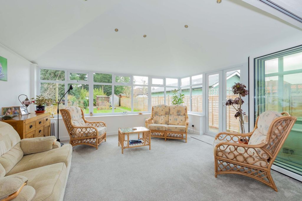 Property photo 3 of 19