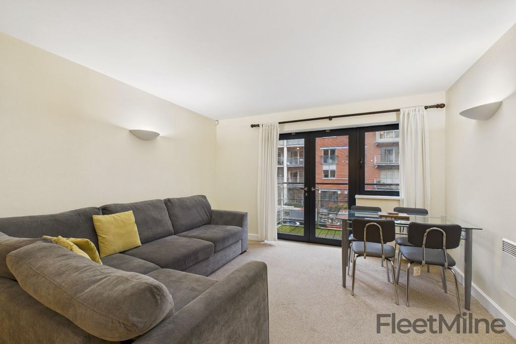 Property photo 1 of 10 Living Area