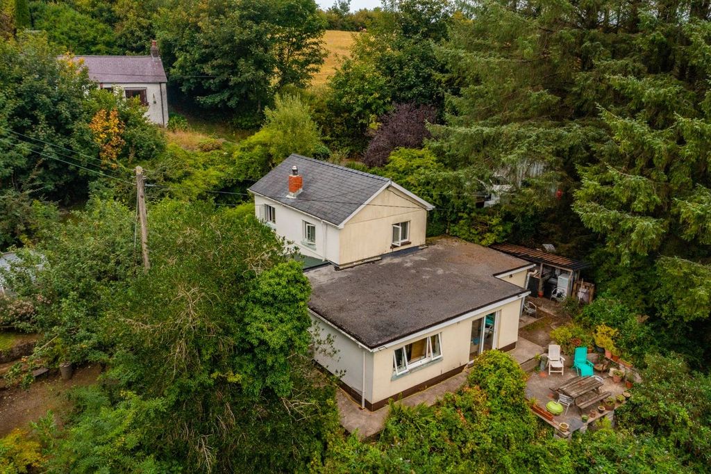 Property photo 1 of 36 Picture No. 35