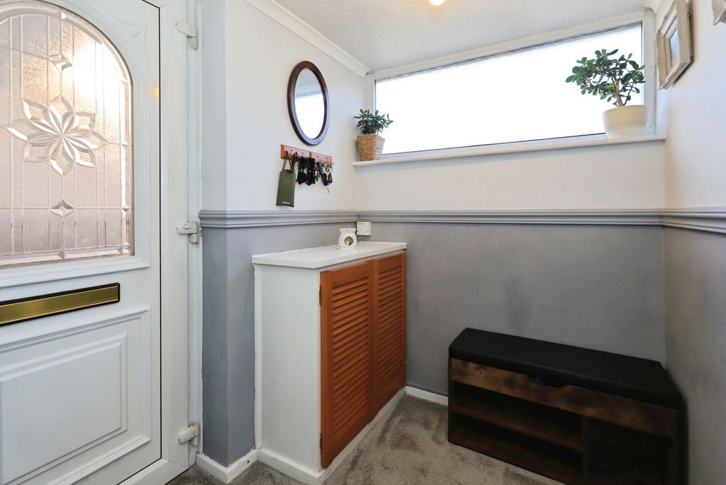 Property photo 3 of 20 Pbox-Img.Jpg