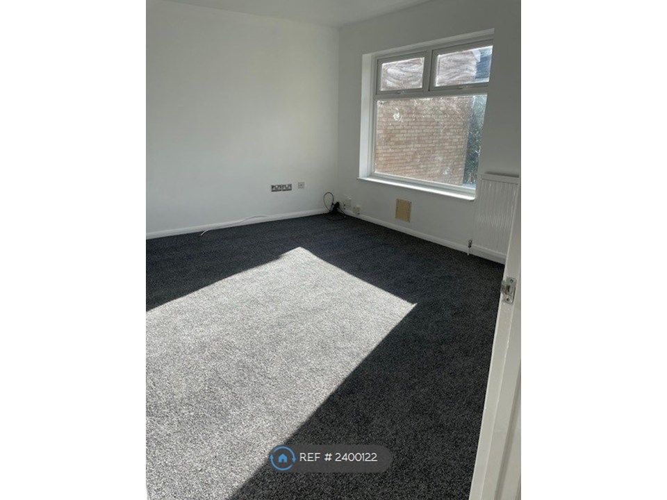 Property photo 2 of 6 Lounge