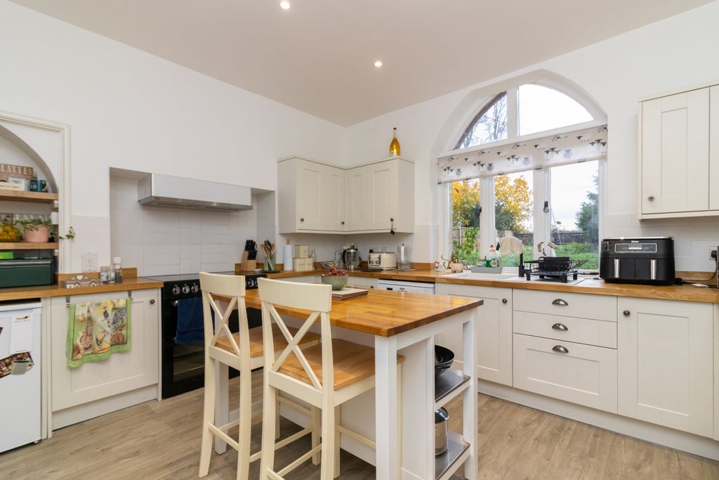 Property photo 2 of 30 Img_5647