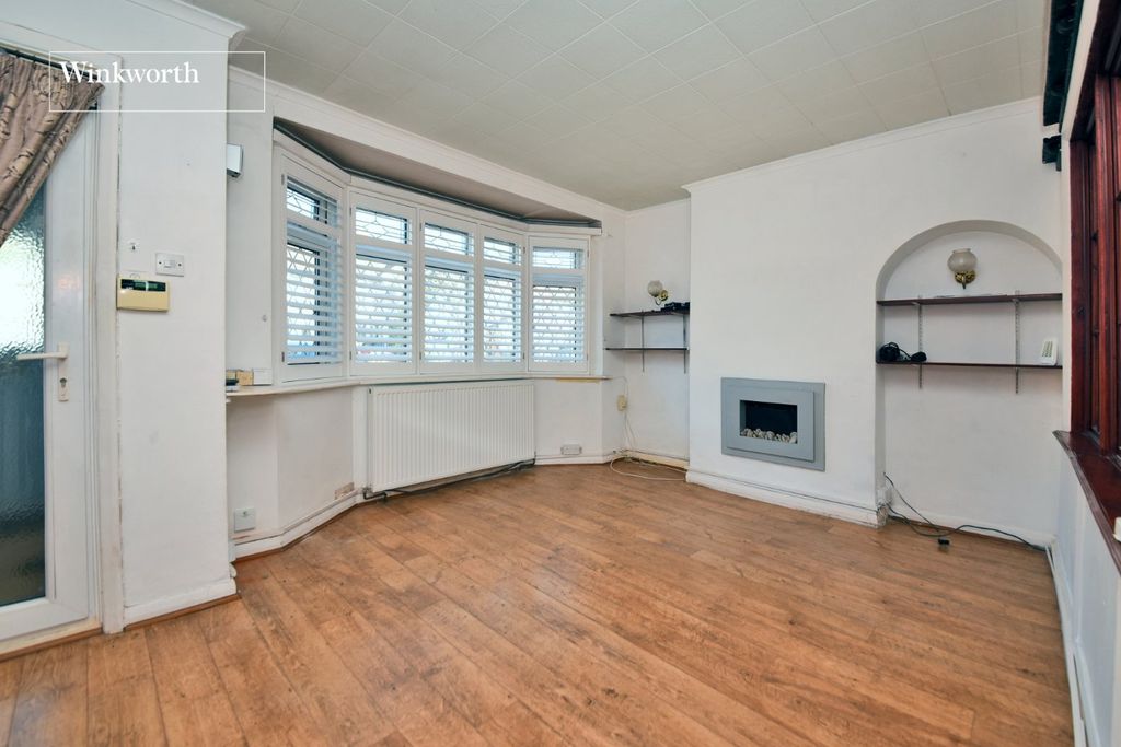 Property photo 2 of 15 Picture No. 01
