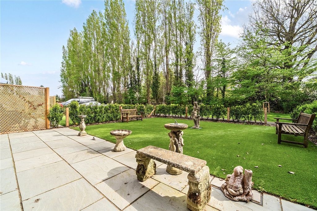 Property photo 2 of 9 Picture No. 06