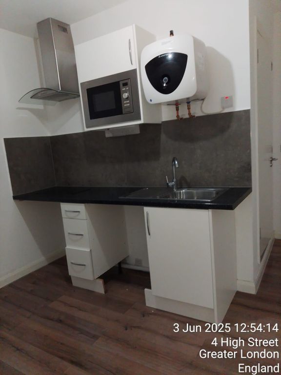 Property photo 1 of 4