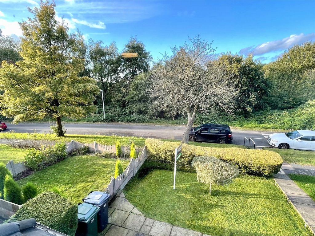 Property photo 2 of 19 Front View