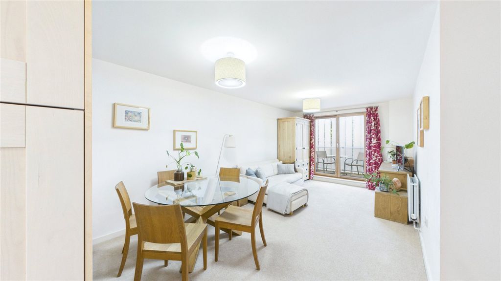 Property photo 1 of 10 Picture No. 14