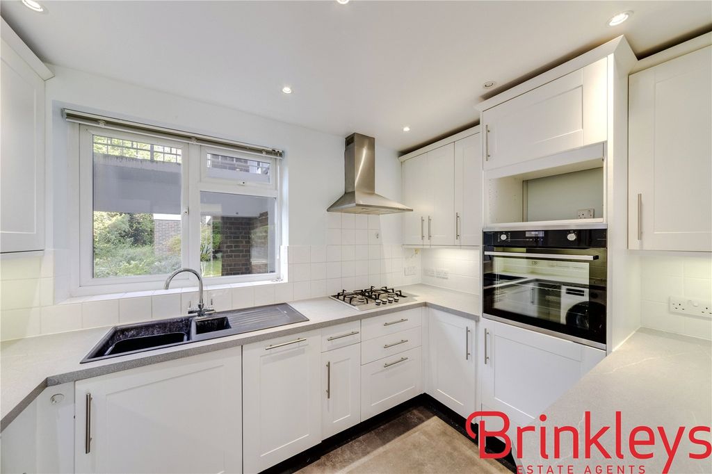 Property photo 1 of 13 Picture No. 32