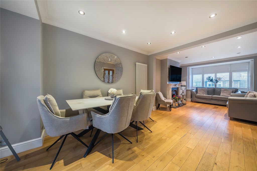 Property photo 1 of 19 Picture No. 12