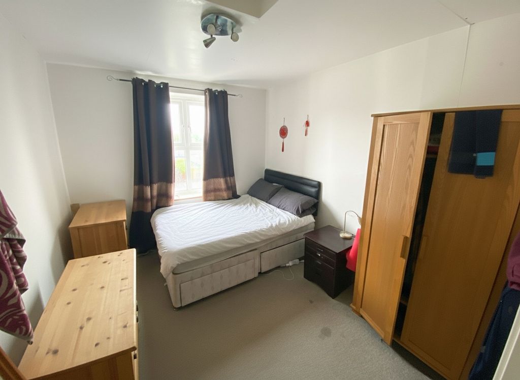 Property photo 3 of 4