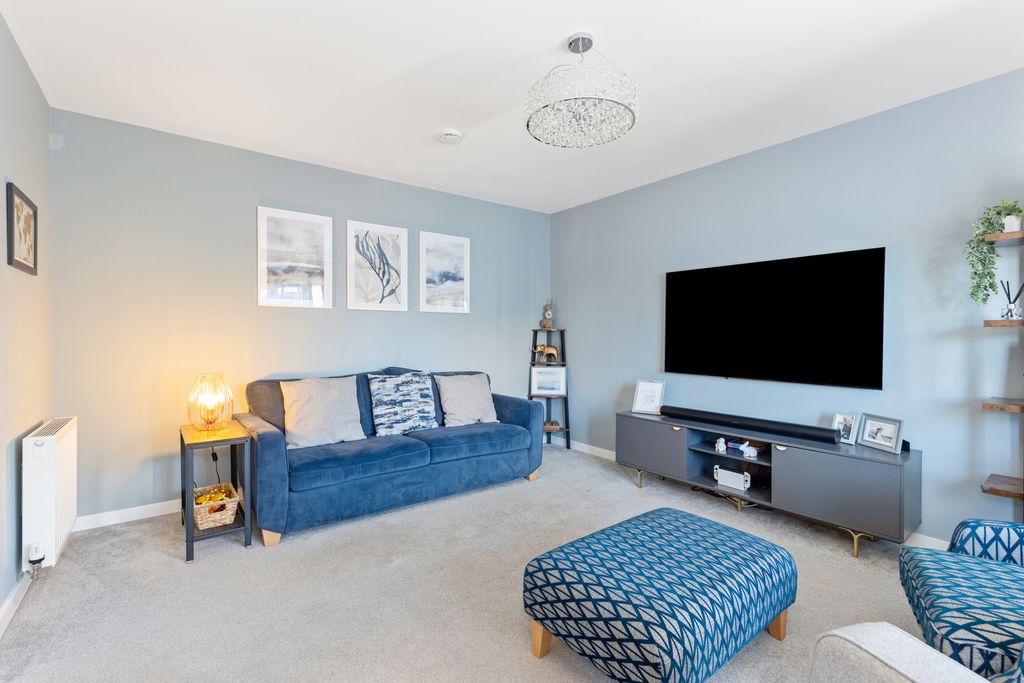 Property photo 2 of 24 Property Image 2