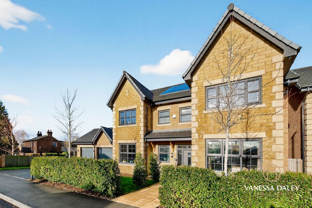 Property photo 1 of 46