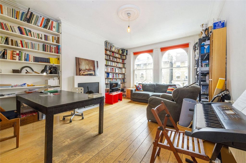 Property photo 1 of 8