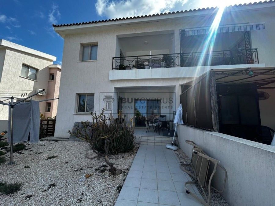 Property photo 2 of 36