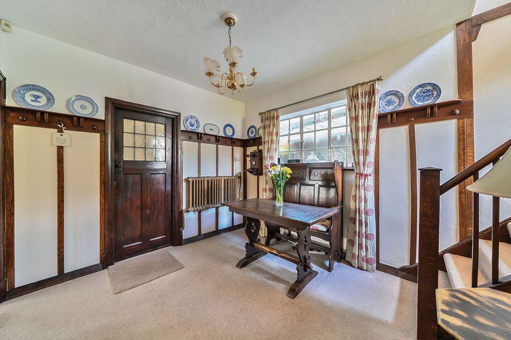 Property photo 3 of 20 1300109-7-6836d8A...