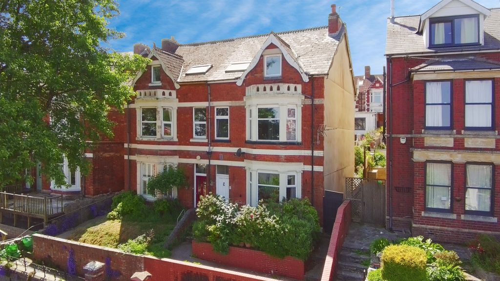 Property photo 1 of 17