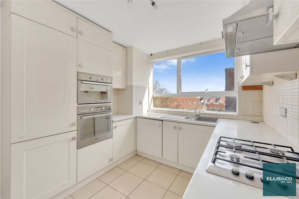 Property photo 1 of 11 Picture No. 33