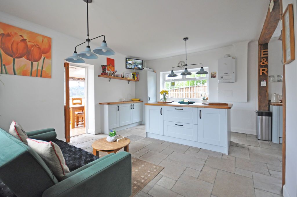 Property photo 3 of 38 Photo 3