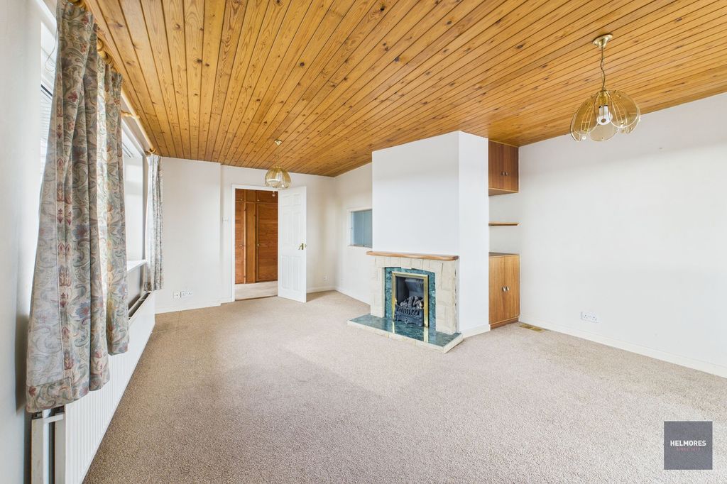 Property photo 3 of 22