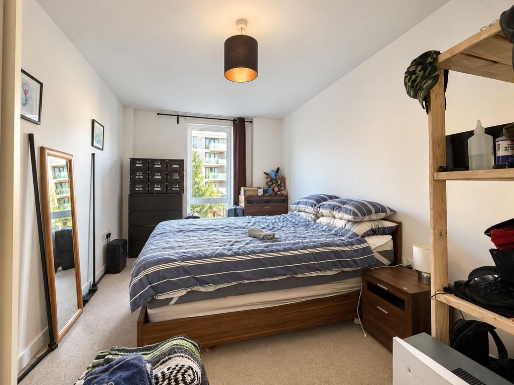 Property photo 3 of 11