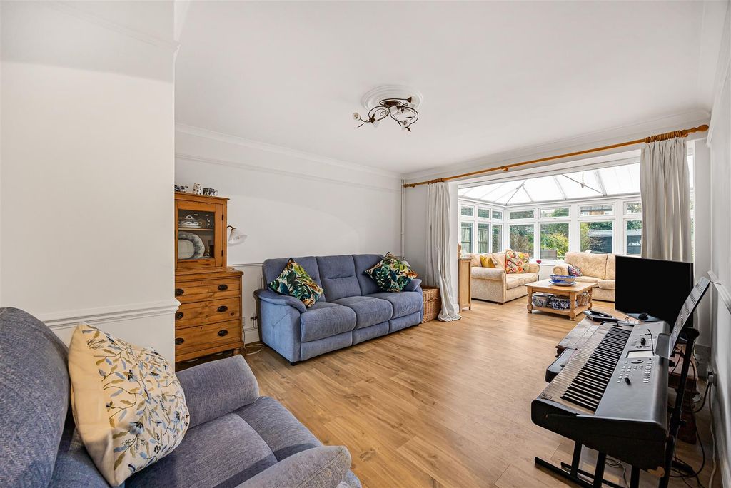 Property photo 3 of 30 Living Room