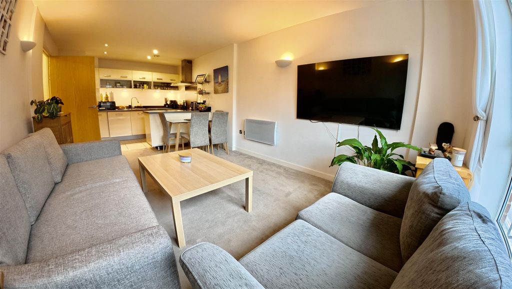 Property photo 2 of 12 Dji_Mimo_20260611_163402_20260611203403_1781374399