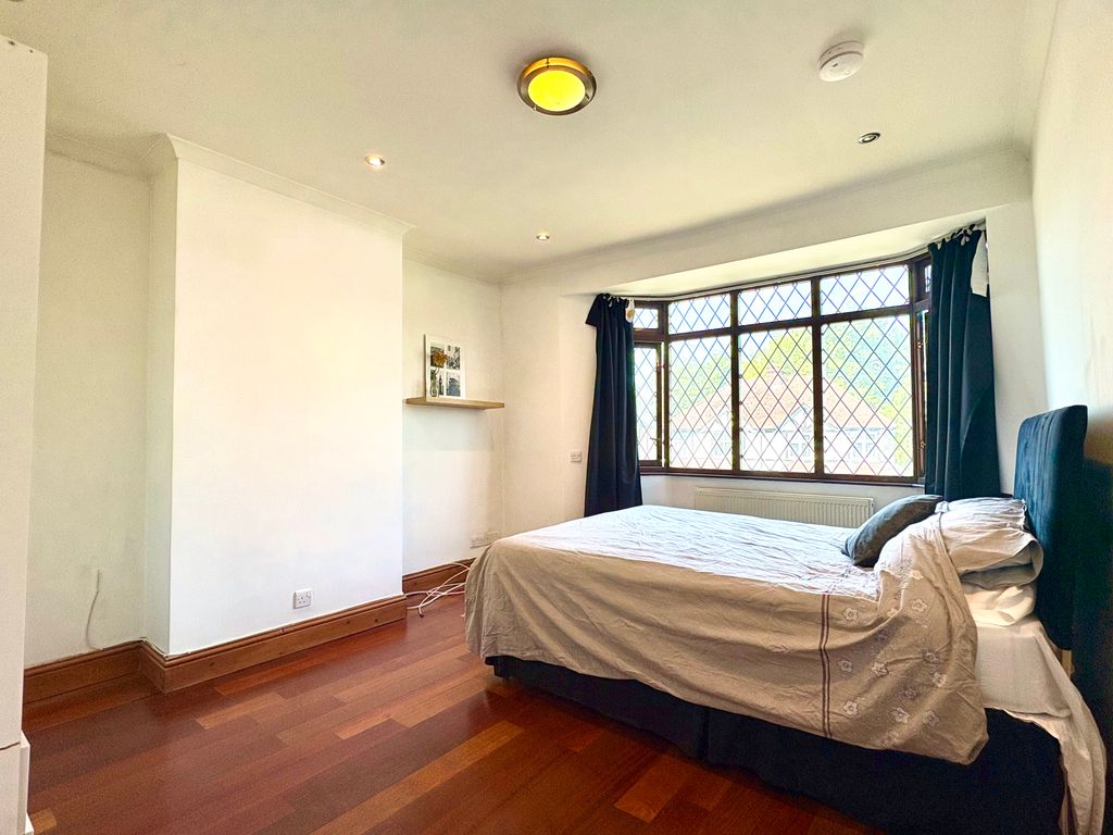 Property photo 2 of 4