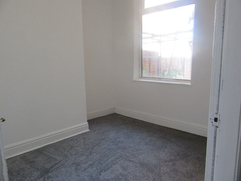 Property photo 3 of 6 Bedroom