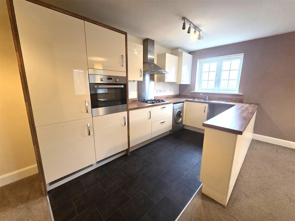 Property photo 3 of 10 20260227_080718.Jpg