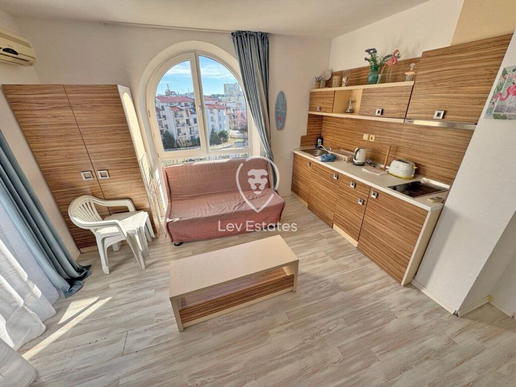 Property photo 1 of 10