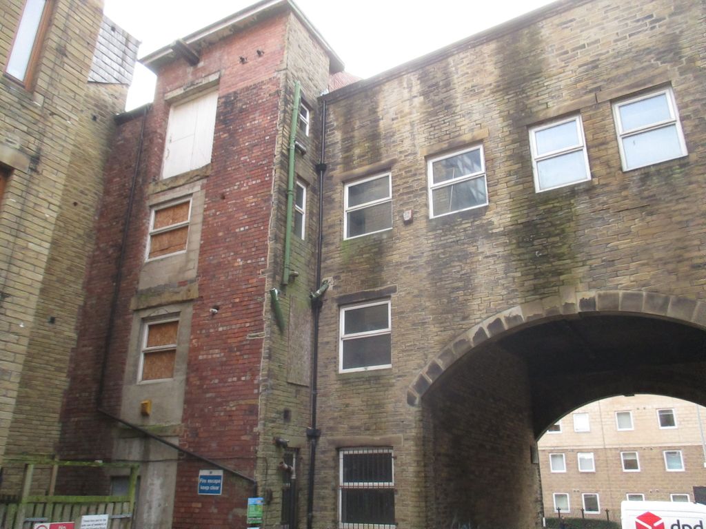 Property photo 3 of 3