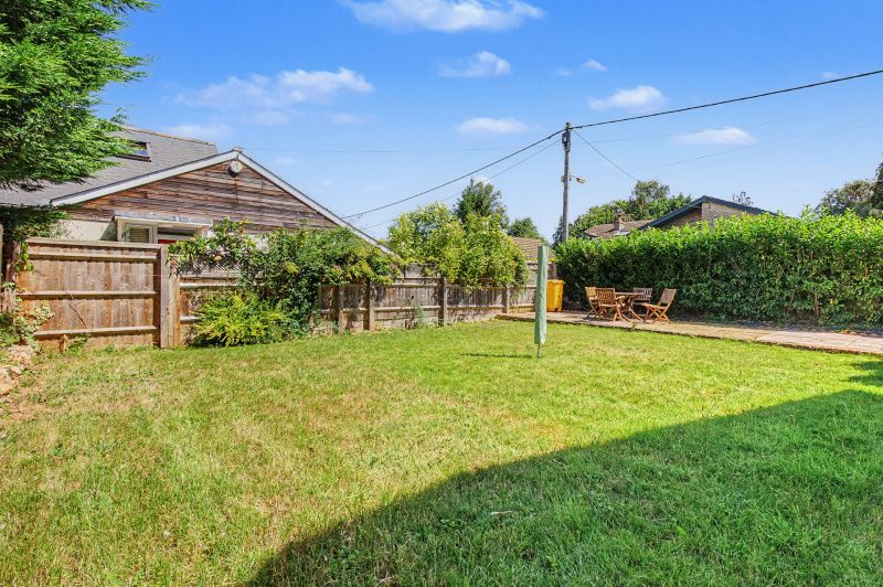 Property photo 3 of 19 Garden