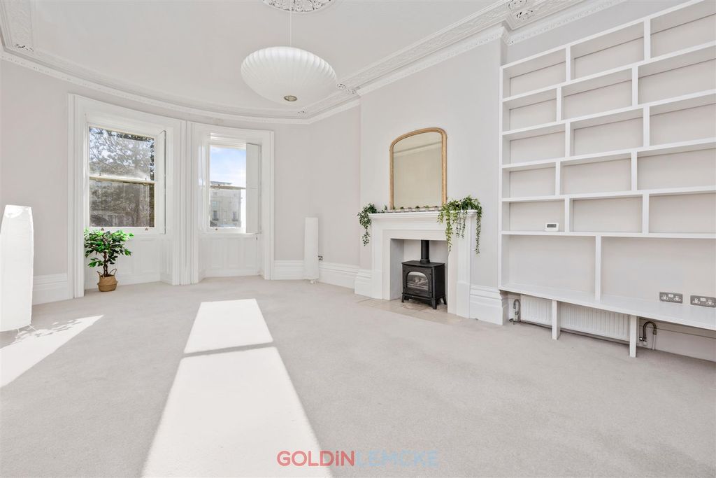 Property photo 3 of 15 Dining Room/Reception Room/Kitchen