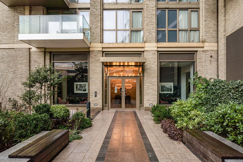 Property photo 3 of 21