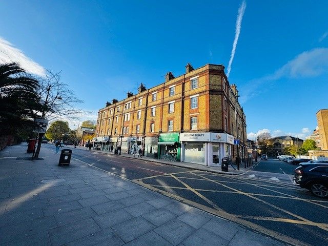 Property photo 1 of 6 Photo 5