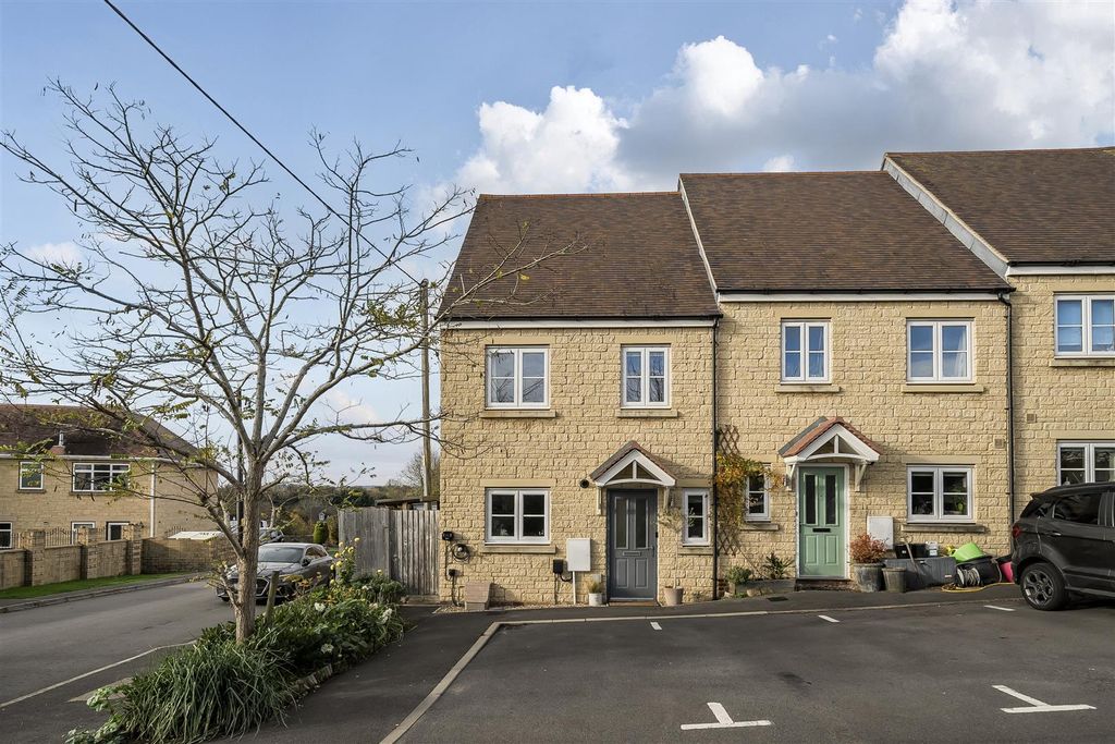 Property photo 1 of 19 1373968-23-690Cb8F4E1174.Jpg